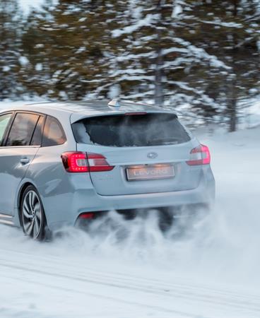 SUBARU-LEVORG-lr-32